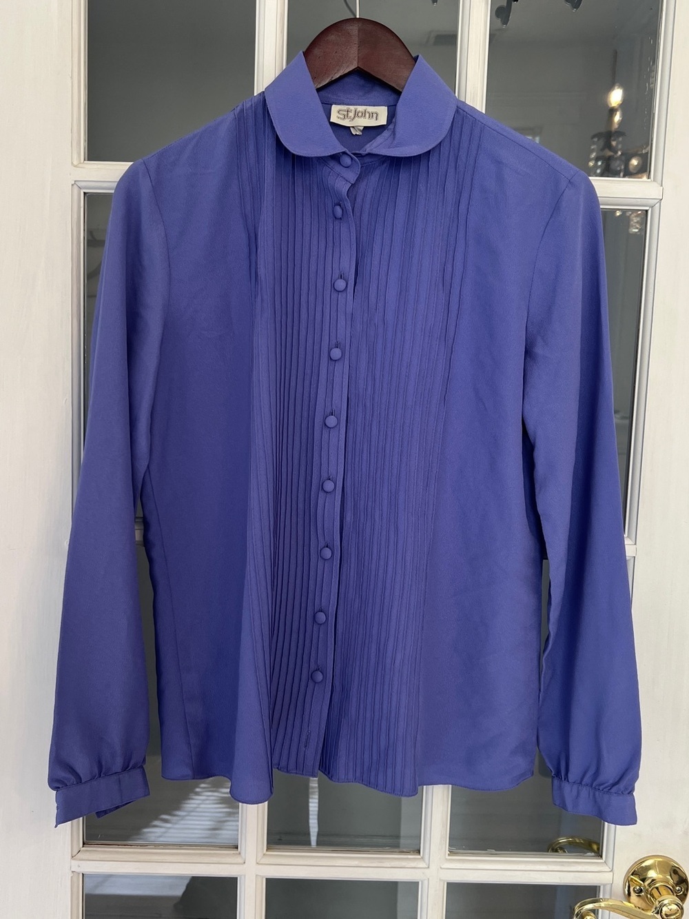 ST. JOHN Vintage Womenโs Purple Pleated Long Sleeve Button Down Shirt Size 10